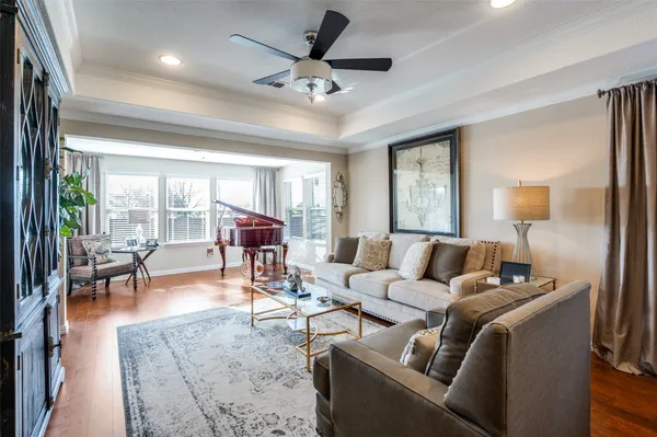 Property Slideshow image 3 of 25 | 6805 hickory creek dr, Frisco, TX, 75036