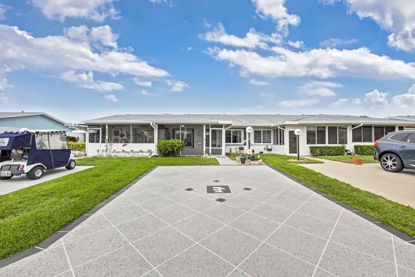 Property Slideshow image 3 of 53 | 3451 americo dr, West Palm Beach, FL, 33417