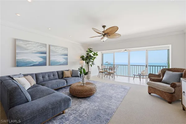 Property Slideshow image 2 of 49 | 2885 gulf shore blvd 801, Naples, FL, 34103