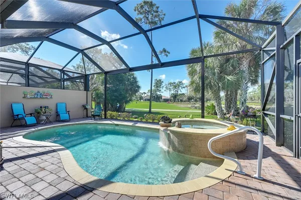Property Slideshow image 2 of 50 | 7587 moorgate point way, Naples, FL, 34113