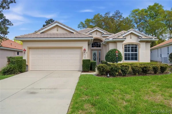 Property Slideshow image 3 of 68 | 635 w doerr path, Hernando, FL, 34442