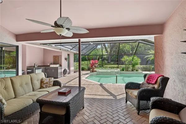 Property Slideshow image 3 of 44 | 812 pine creek ln, Naples, FL, 34108