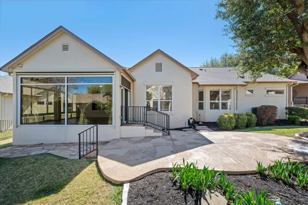 Property Slideshow image 2 of 40 | 114 whippoorwill way, Georgetown, TX, 78633