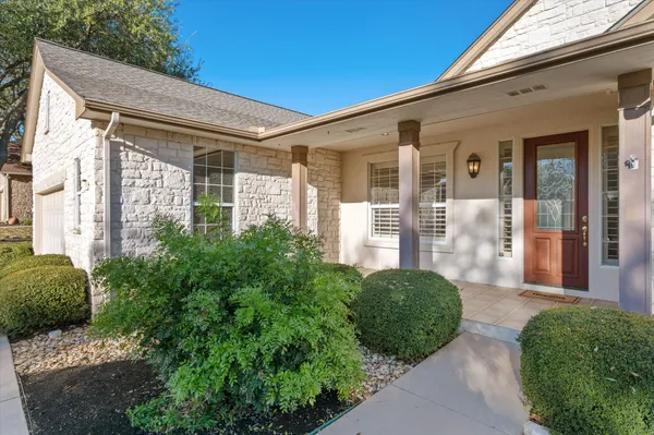 Property Slideshow image 3 of 40 | 114 whippoorwill way, Georgetown, TX, 78633