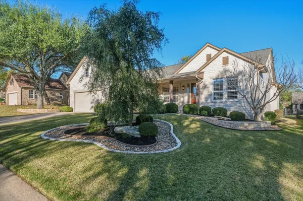 Property Slideshow image 3 of 37 | 114 whippoorwill way, Georgetown, TX, 78633