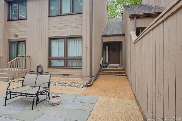 Property Slideshow image 2 of 47 | 119 harrops gln, Williamsburg, VA, 23185