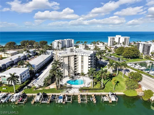 Property Slideshow image 2 of 40 | 2150 gulf shore blvd 407, Naples, FL, 34102