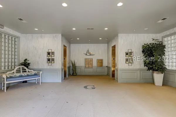 Property Slideshow image 3 of 46 | 300 grandview ct 323, Hilton Head Island, SC, 29926
