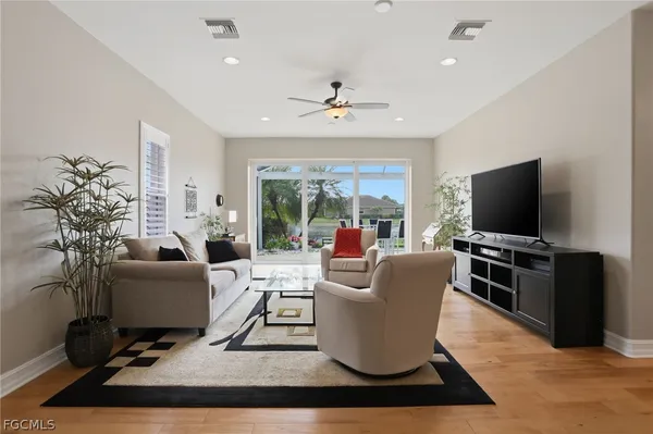 Property Slideshow image 2 of 30 | 10537 diamante way, Fort Myers, FL, 33913