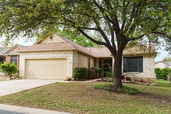 Property Slideshow image 2 of 27 | 124 dewberry dr, Georgetown, TX, 78633