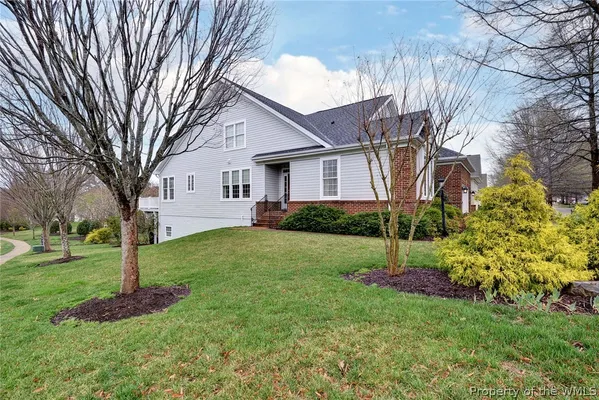 Property Slideshow image 2 of 50 | 4697 westhampton, Williamsburg, VA, 23188