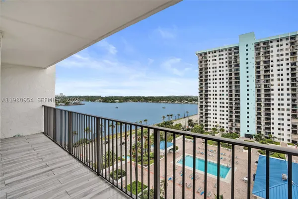 Property Slideshow image 2 of 59 | 1201 s ocean dr 1407s, Hollywood, FL, 33019