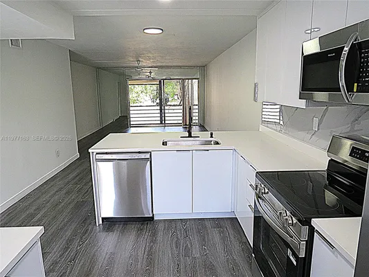 Property Slideshow image 2 of 12 | 3591 inverrary dr 203, Lauderhill, FL, 33319