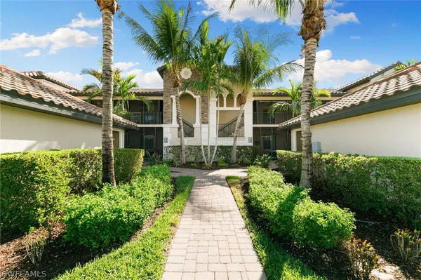 Property Slideshow image 3 of 47 | 28021 bridgetown ct 5324, Bonita Springs, FL, 34135