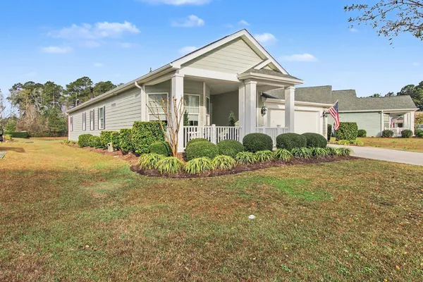 Property Slideshow image 2 of 32 | 1631 murrell pl, Murrells Inlet, SC, 29576