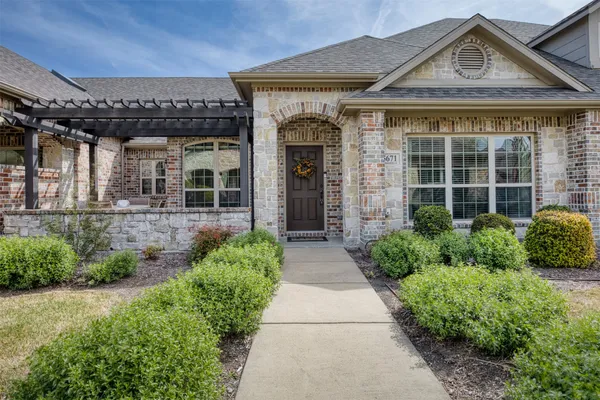 Property Slideshow image 2 of 37 | 5671 hummingbird ln, Fairview, TX, 75069