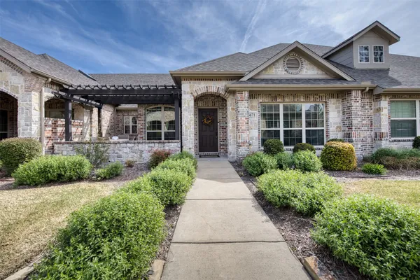 Property Slideshow image 2 of 38 | 5671 hummingbird ln, Fairview, TX, 75069