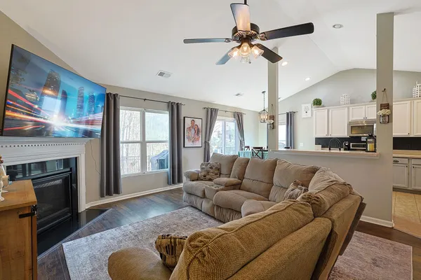 Property Slideshow image 3 of 36 | 2149 buxton dr, Myrtle Beach, SC, 29579