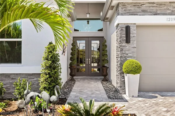 Property Slideshow image 2 of 46 | 12097 eucalyptus way, Naples, FL, 34120