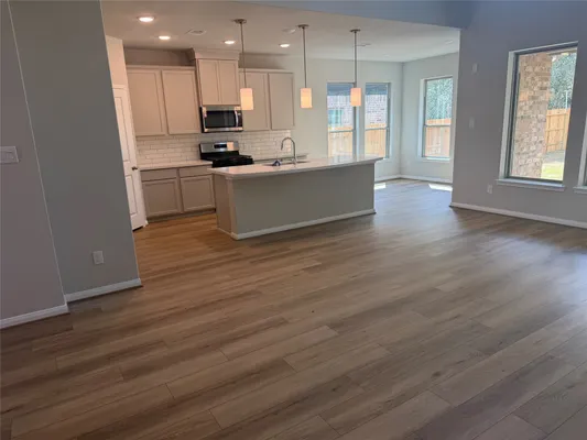 Property Slideshow image 3 of 15 | 26151 treetop terrace ln, Montgomery, TX, 77316