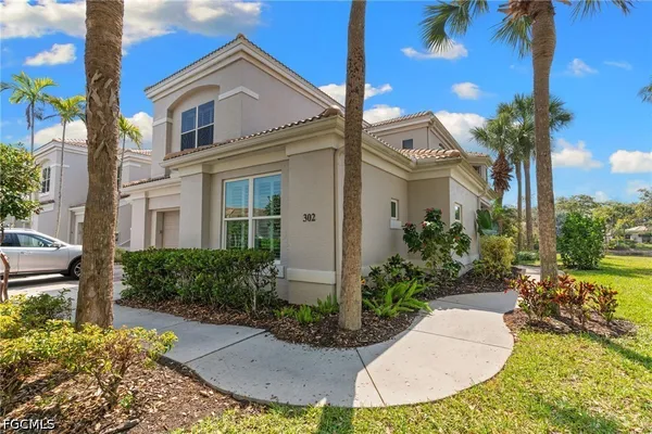 Property Slideshow image 3 of 45 | 24371 sandpiper isle way 302, Bonita Springs, FL, 34134