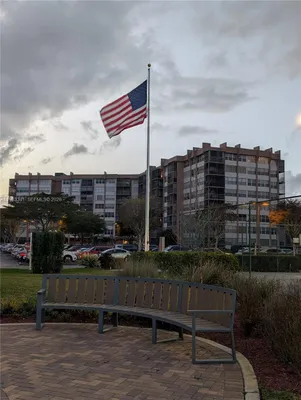 Property Slideshow image 2 of 46 | 1000 saint charles pl 519, Pembroke Pines, FL, 33026