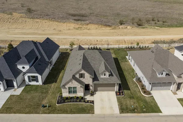 Property Slideshow image 3 of 40 | 11608 iron bark dr, Denton, TX, 76207