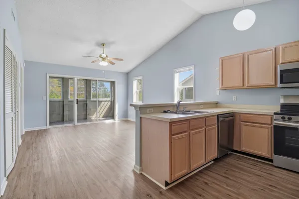 Property Slideshow image 2 of 32 | 1460 blue tree ct o, Myrtle Beach, SC, 29588