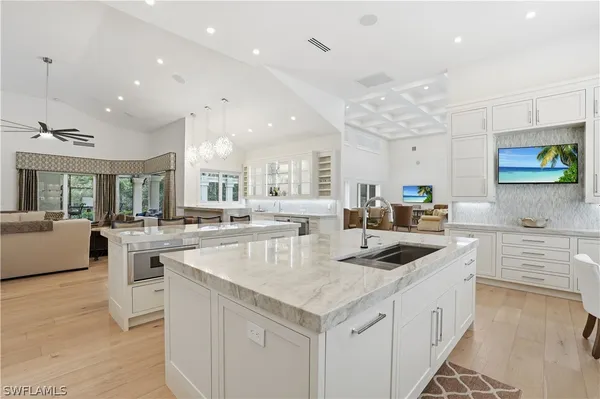 Property Slideshow image 3 of 48 | 328 sedgwick ct, Naples, FL, 34108