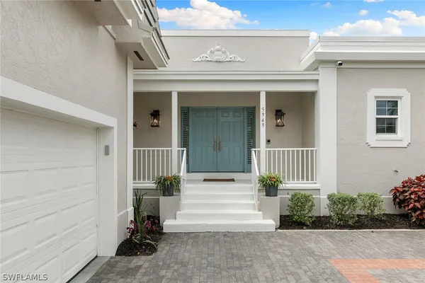 Property Slideshow image 2 of 50 | 5949 chanteclair dr 8, Naples, FL, 34108