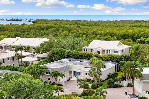 Property Slideshow image 2 of 50 | 5949 chanteclair dr 8, Naples, FL, 34108