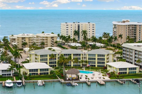 Property Slideshow image 3 of 35 | 2850 gulf shore blvd 106, Naples, FL, 34103