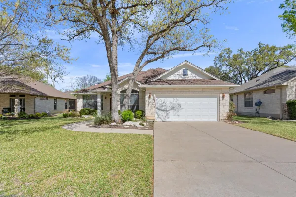 Property Slideshow image 3 of 34 | 909 big thicket st, Georgetown, TX, 78633