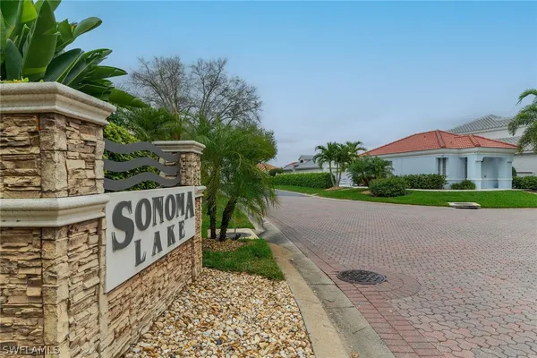 Property Slideshow image 2 of 36 | 128 livermore ln, Naples, FL, 34119