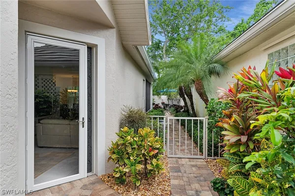 Property Slideshow image 3 of 36 | 128 livermore ln, Naples, FL, 34119