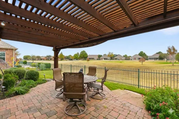 Property Slideshow image 2 of 40 | 7254 bay hill dr, Frisco, TX, 75036