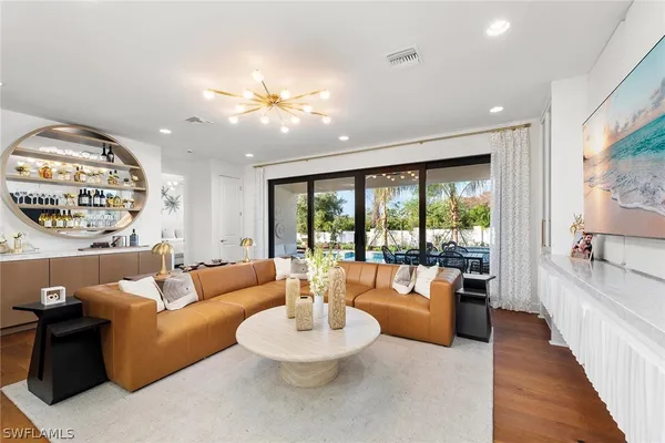 Property Slideshow image 2 of 15 | 3368 meloy dr, Fort Myers, FL, 33905