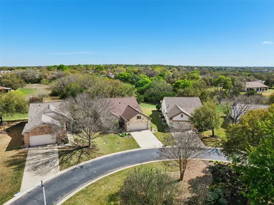 Property Slideshow image 2 of 30 | 213 crockett loop, Georgetown, TX, 78633