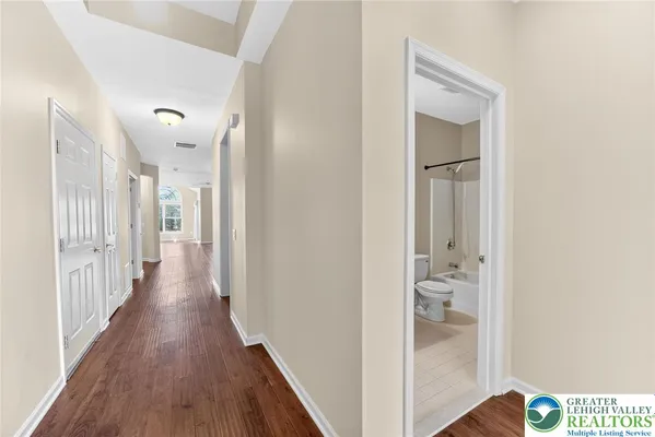 Property Slideshow image 3 of 27 | 27 moor dr, Palmer Twp, PA, 18045