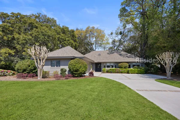 Property Slideshow image 3 of 42 | 31 ellenita dr, Hilton Head Island, SC, 29926