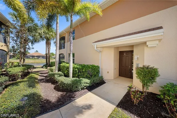 Property Slideshow image 3 of 29 | 10644 pelican preserve blvd 101, Fort Myers, FL, 33913