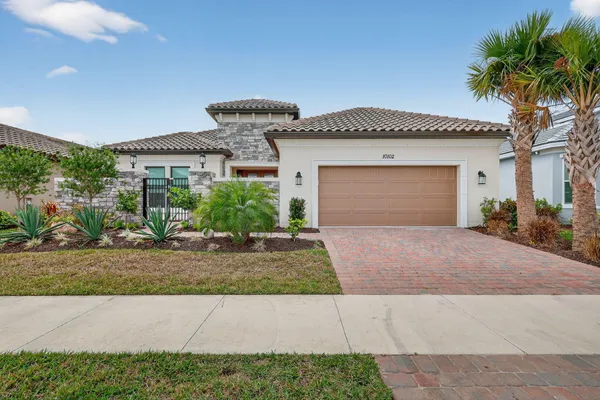 Property Slideshow image 3 of 75 | 10102 sw davanti dr, Port St Lucie, FL, 34987