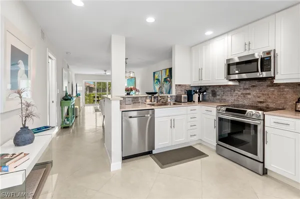 Property Slideshow image 2 of 32 | 3150 binnacle dr 209 - 2j, Naples, FL, 34103