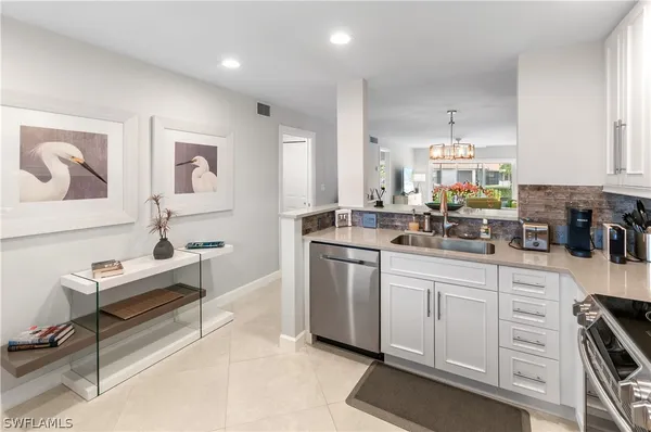 Property Slideshow image 3 of 32 | 3150 binnacle dr 209 - 2j, Naples, FL, 34103