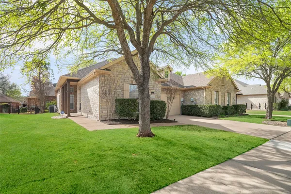 Property Slideshow image 2 of 28 | 1462 cattle baron ct, Fairview, TX, 75069
