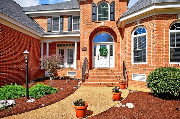 Property Slideshow image 3 of 39 | 141 oak holw, Williamsburg, VA, 23188