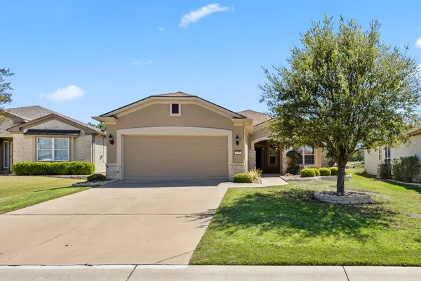 Property Slideshow image 2 of 31 | 147 prairie creek trl, Georgetown, TX, 78633