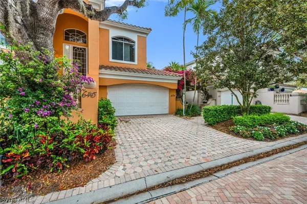 Property Slideshow image 3 of 20 | 645 via mezner 804, Naples, FL, 34108
