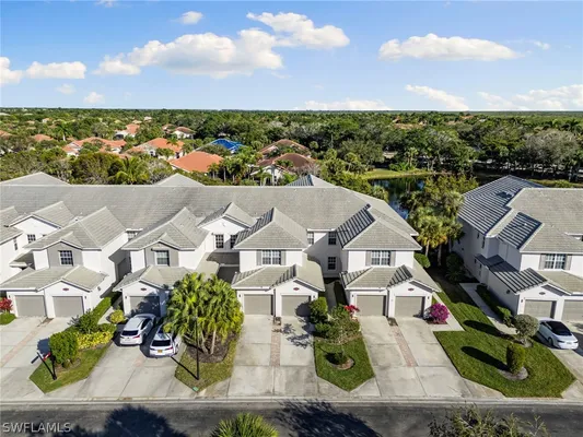 Property Slideshow image 3 of 50 | 8340 whisper trace way f105, Naples, FL, 34114