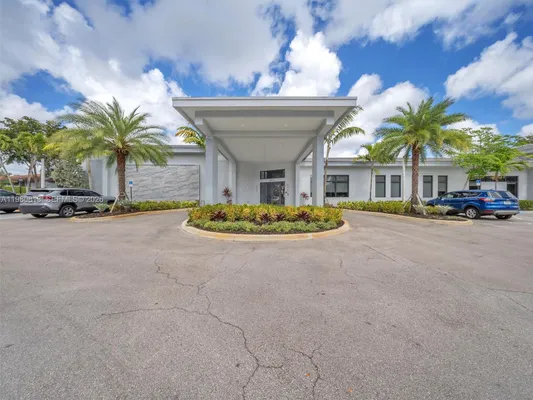 Property Slideshow image 3 of 41 | 14873 cumberland dr 1040, Delray Beach, FL, 33446